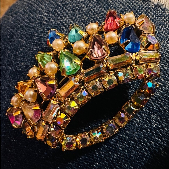 B. David Vintage Rhinestone Crown Brooch Gold Tone Aurora Pink Green Orange Purp - Picture 3 of 6